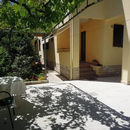 Cozy Retreat By The Sea Puntamika Apartament *