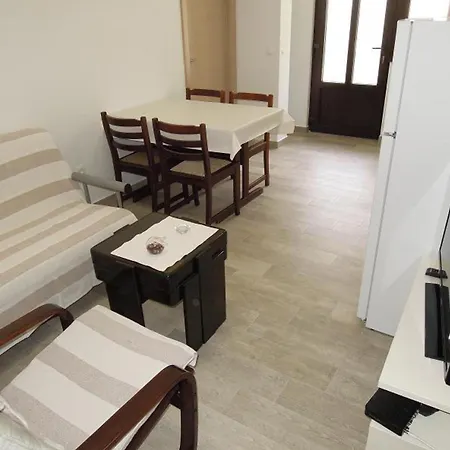 Cozy Retreat By The Sea Puntamika Zadar