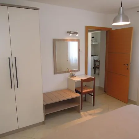 Cozy Retreat By The Sea Puntamika Apartament